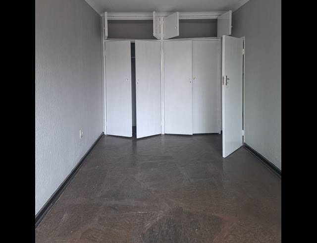 1 BEDROOM APARTMENT FOR SALE IN WINDSOR EAST